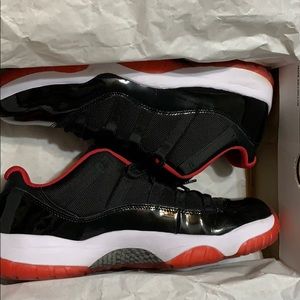 Jordan retro 11 low bred